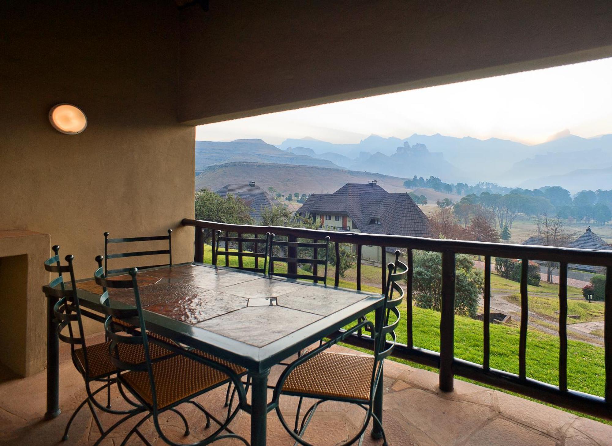 Fairways Drakensberg Resort 外观 照片